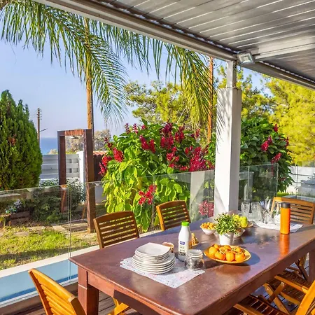 Jan Mari Elen Argaka