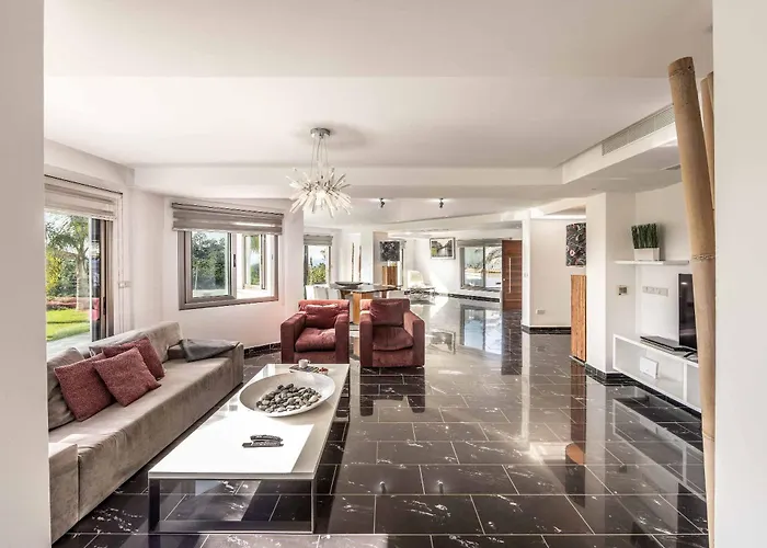 Vila Jan Mari Elen Argaka