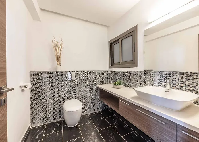 Jan Mari Elen Vila Argaka