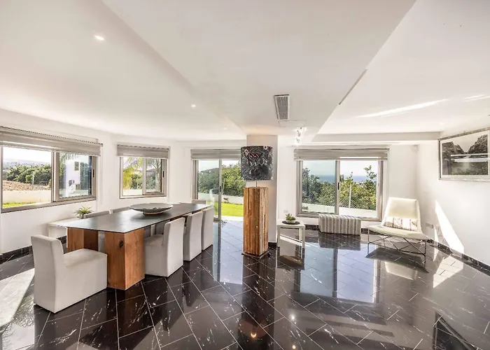 Vila Jan Mari Elen Argaka