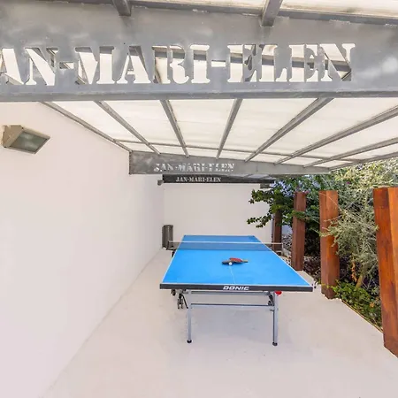 Jan Mari Elen Villa Argaka