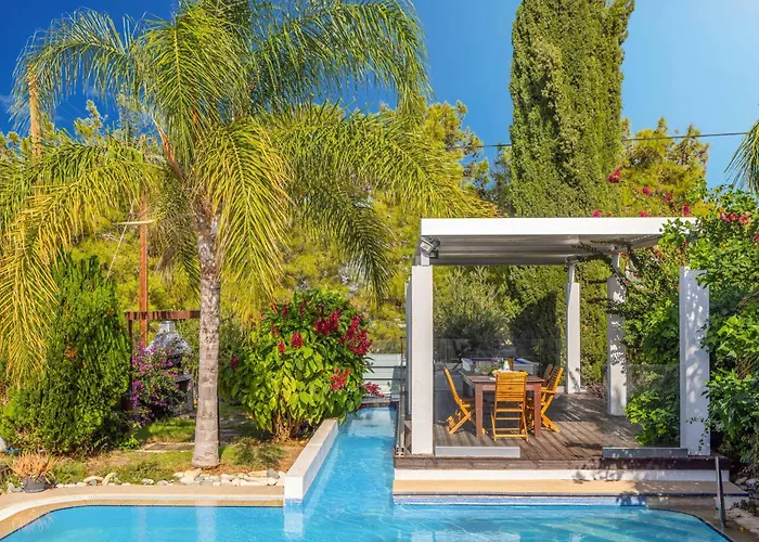 Jan Mari Elen Villa Argaka